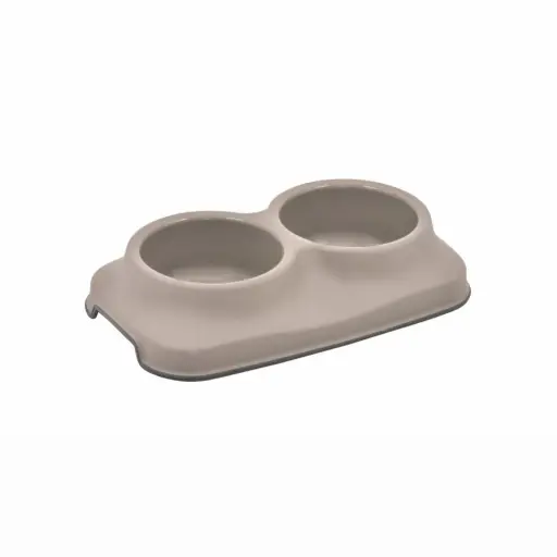 Plastik Mama ve Su Kapları